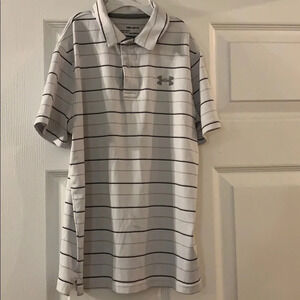Under Armour Top size Medium